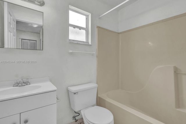 768 SW 9th St, Florida City, FL 33034