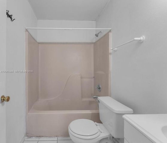 768 SW 9th St, Florida City, FL 33034