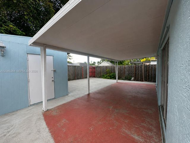 768 SW 9th St, Florida City, FL 33034