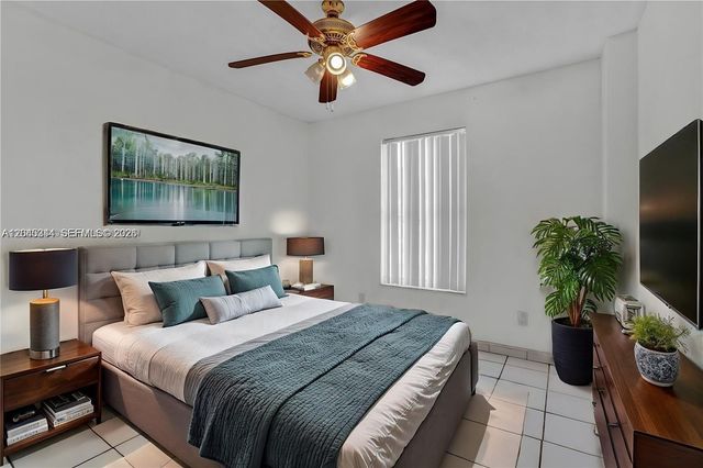 768 SW 9th St, Florida City, FL 33034