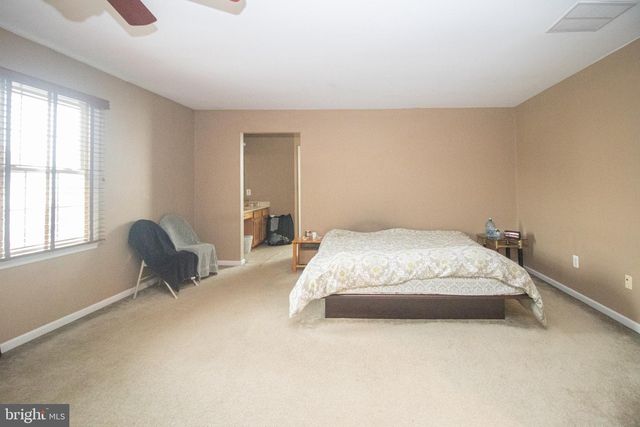 430 W COUNTRY CLUB DR, Westampton, NJ 08060