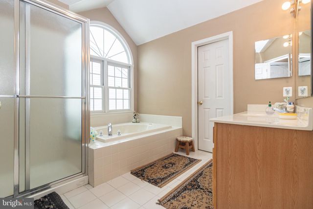 430 W COUNTRY CLUB DR, Westampton, NJ 08060