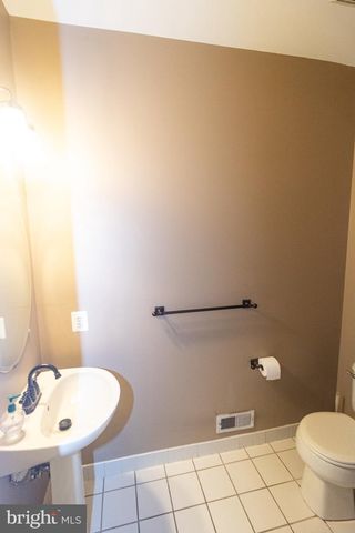 430 W COUNTRY CLUB DR, Westampton, NJ 08060