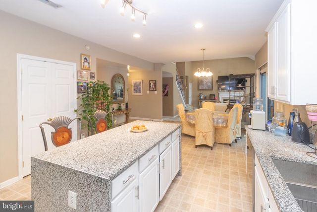 430 W COUNTRY CLUB DR, Westampton, NJ 08060