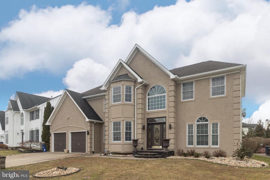 430 W COUNTRY CLUB DR, Westampton, NJ 08060