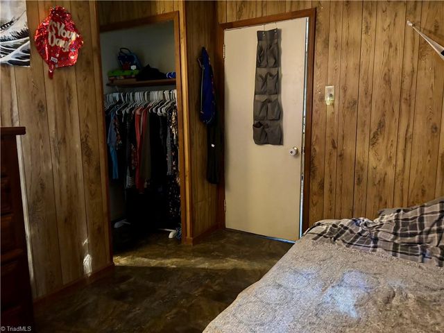 3235 Wellingford Drive, High Point, NC 27265