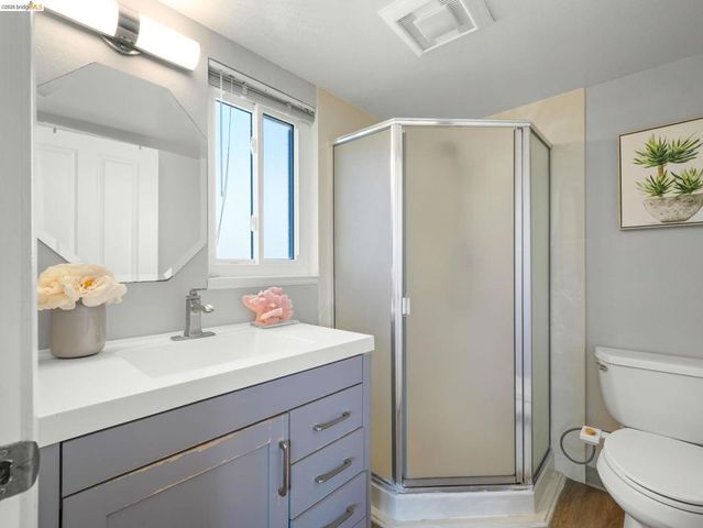 14521 Doolittle Dr, San Leandro, CA 94577