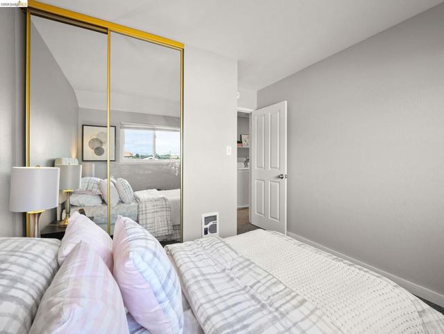 14521 Doolittle Dr, San Leandro, CA 94577