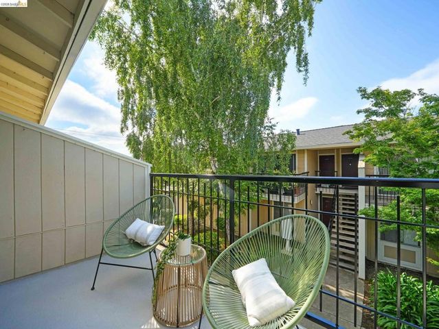 14521 Doolittle Dr, San Leandro, CA 94577