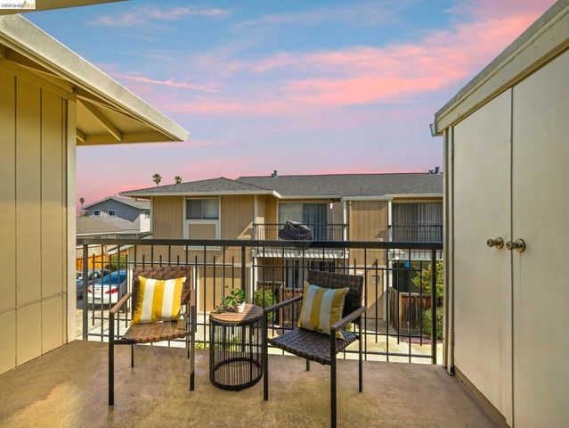 14521 Doolittle Dr, San Leandro, CA 94577