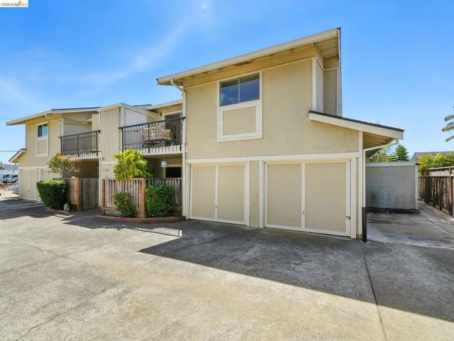 14521 Doolittle Dr, San Leandro, CA 94577