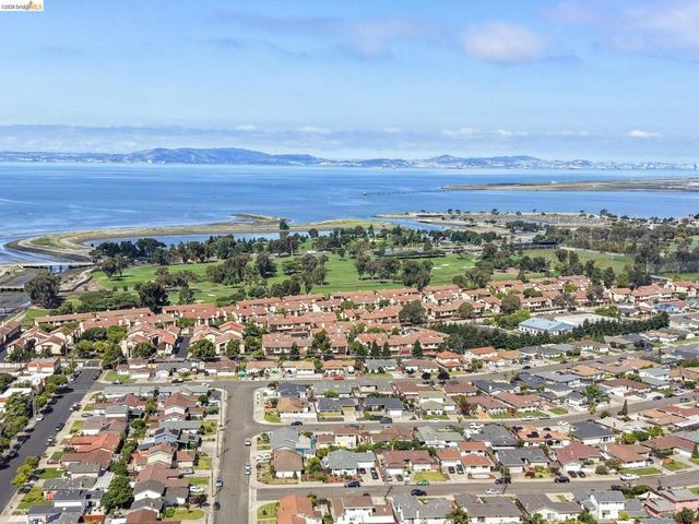 14521 Doolittle Dr, San Leandro, CA 94577