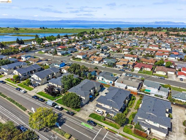 14521 Doolittle Dr, San Leandro, CA 94577