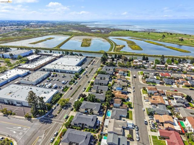 14521 Doolittle Dr, San Leandro, CA 94577