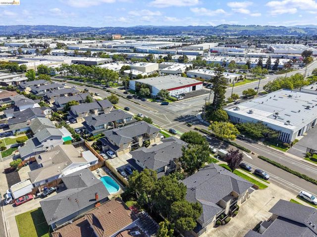 14521 Doolittle Dr, San Leandro, CA 94577