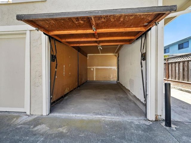 14521 Doolittle Dr, San Leandro, CA 94577