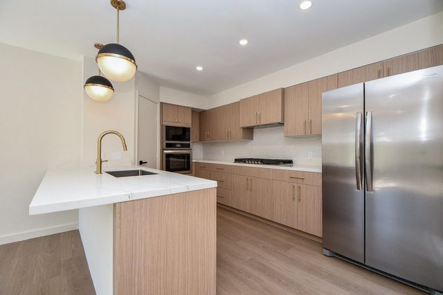 426 E Fair Harbor Lane, Houston, TX 77079