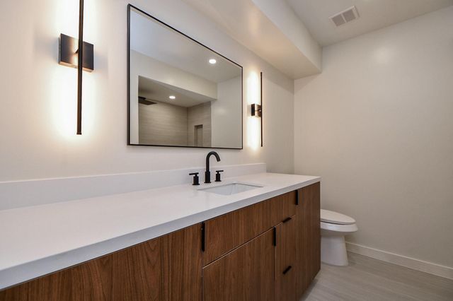 426 E Fair Harbor Lane, Houston, TX 77079