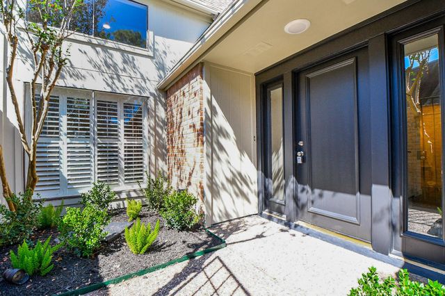 426 E Fair Harbor Lane, Houston, TX 77079