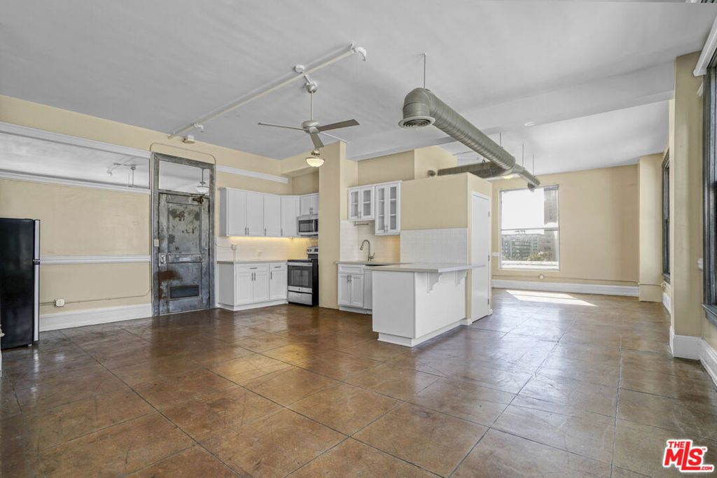 108 W 2nd Street 309, Los Angeles, CA 90012 — photo 2