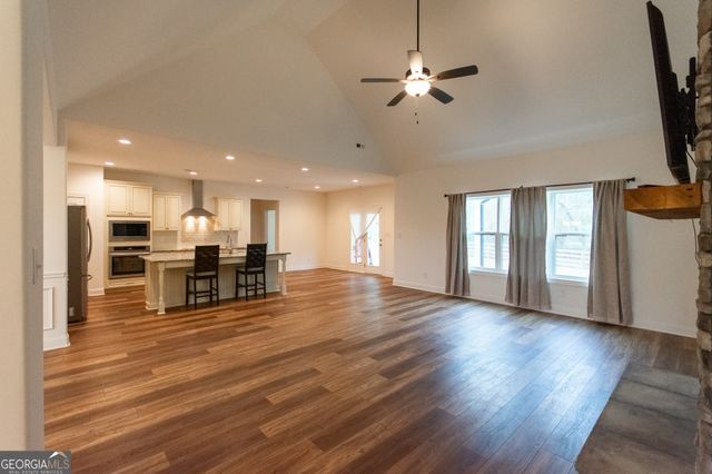 298 Walden Pond Trail, Senoia, GA 30276