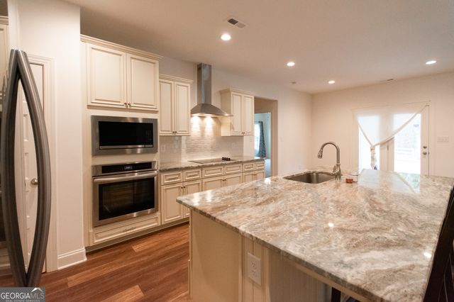 298 Walden Pond Trail, Senoia, GA 30276