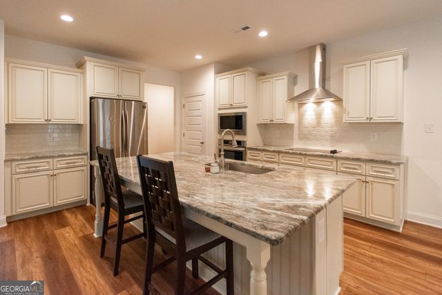 298 Walden Pond Trail, Senoia, GA 30276