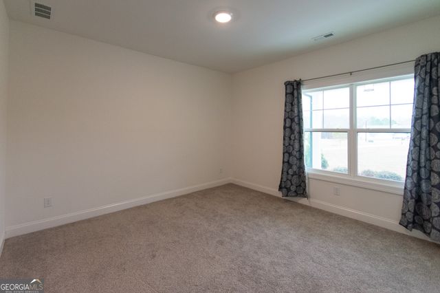 298 Walden Pond Trail, Senoia, GA 30276