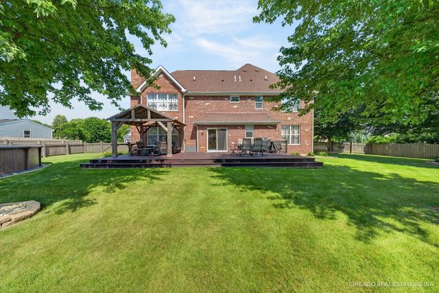 661 Hickman Lane, Woodstock, IL 60098