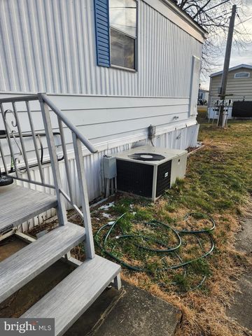 802 9TH AVE, Wilmington, DE 19808