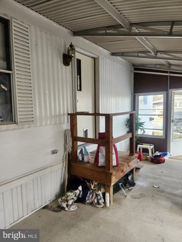 802 9TH AVE, Wilmington, DE 19808