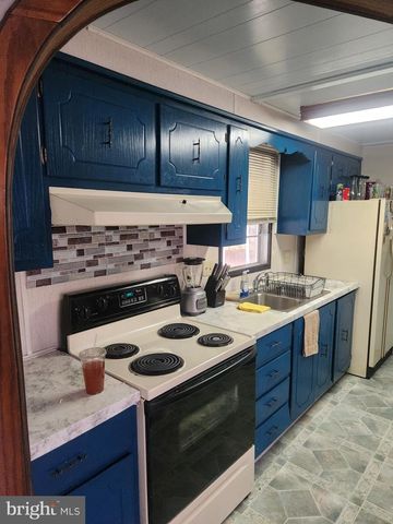 802 9TH AVE, Wilmington, DE 19808