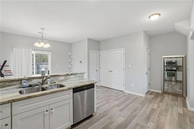 425 Culloden ST, Suffolk, VA 23434