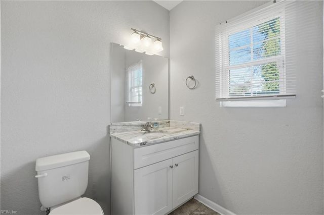 425 Culloden ST, Suffolk, VA 23434