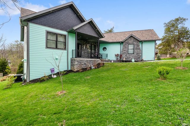 220 N Jefferson Street, Nashville, IN 47448