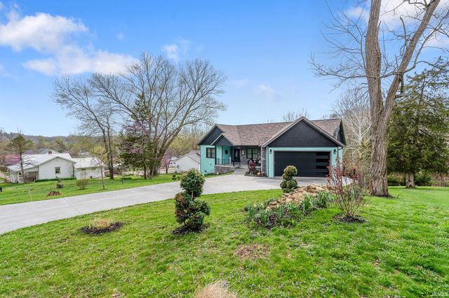 220 N Jefferson Street, Nashville, IN 47448