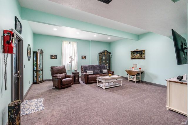 220 N Jefferson Street, Nashville, IN 47448