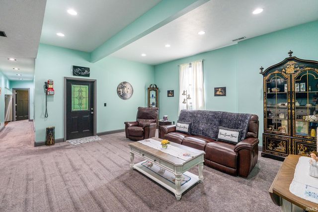 220 N Jefferson Street, Nashville, IN 47448