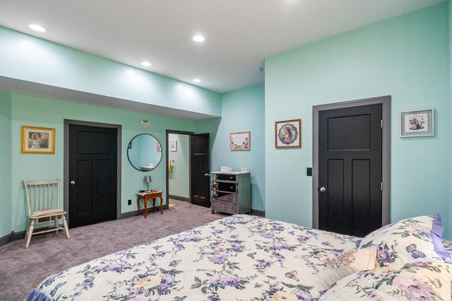 220 N Jefferson Street, Nashville, IN 47448