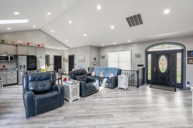 220 N Jefferson Street, Nashville, IN 47448
