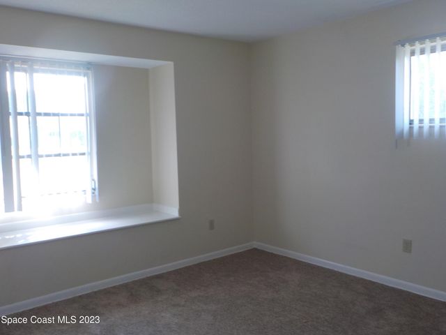 636 Hampton Drive NE, Palm Bay, FL 32905