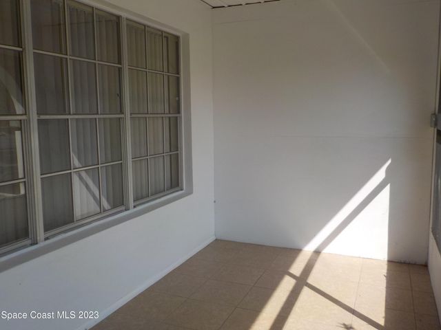 636 Hampton Drive NE, Palm Bay, FL 32905