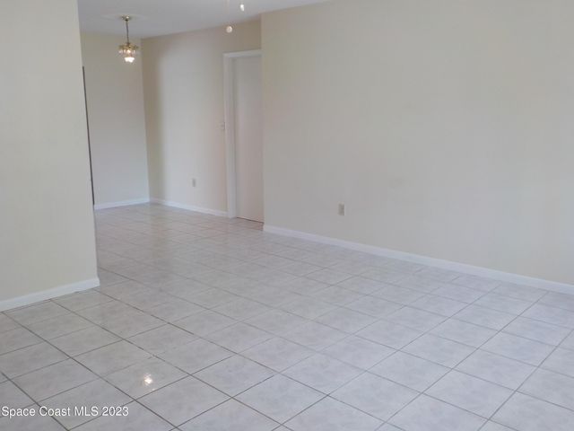 636 Hampton Drive NE, Palm Bay, FL 32905