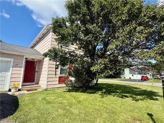 1 Woodsmeadow Lane, Brighton, NY 14623