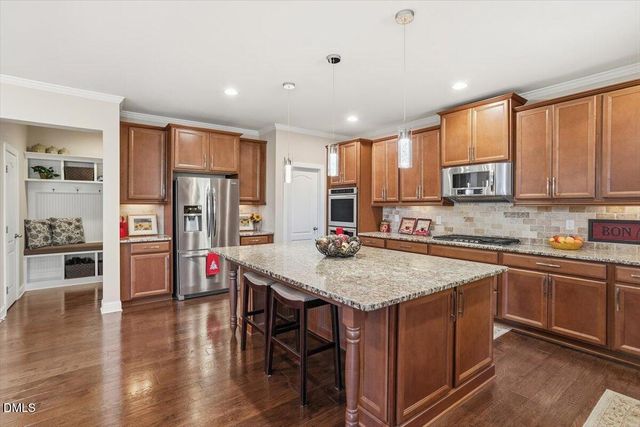 35 Rolling Meadows Lane, Chapel Hill, NC 27517