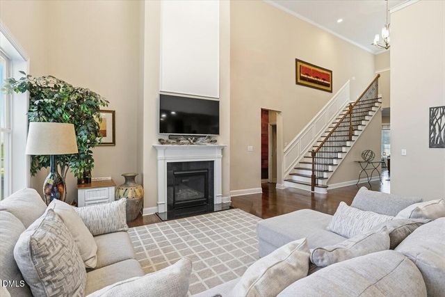 35 Rolling Meadows Lane, Chapel Hill, NC 27517