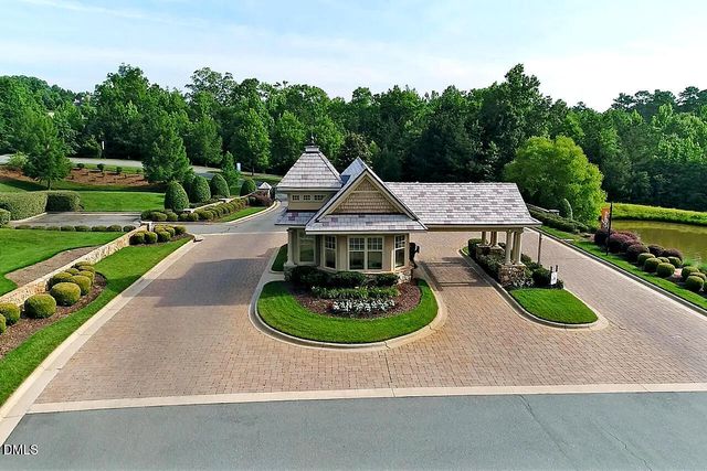 35 Rolling Meadows Lane, Chapel Hill, NC 27517