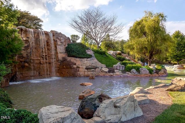 35 Rolling Meadows Lane, Chapel Hill, NC 27517