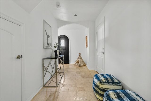 3933 Sunset Lane, Oxnard, CA 93035