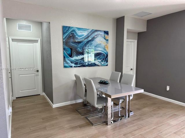 30660 SW 193rd Ave, Homestead, FL 33030